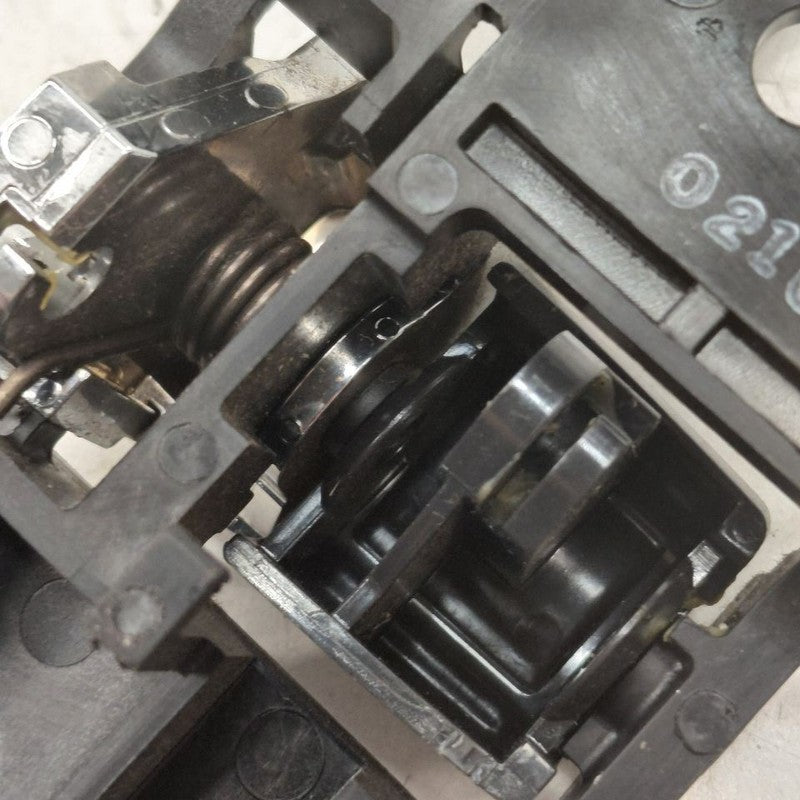Mitsubishi Outlander   Door Handle Left Driver Rear Interior Inside  2
