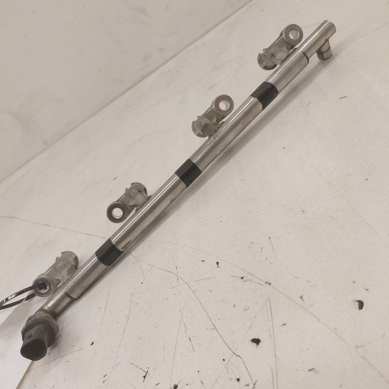 Mazda 6 Fuel Rail Injection Injector Mount Bar  2.5 2018 2019 2020 202