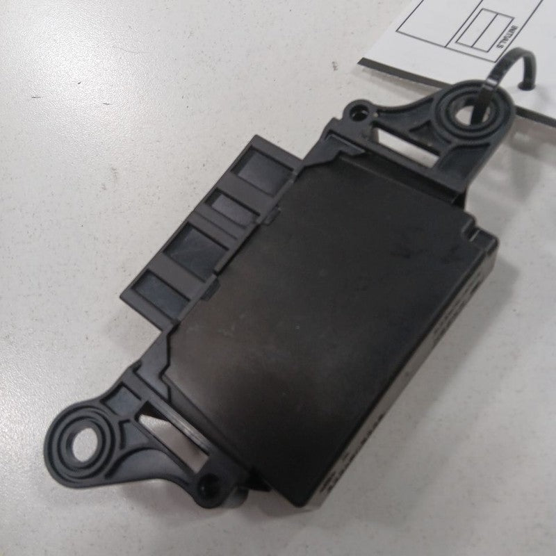 2025 GMC Acadia Control Module {85779907}