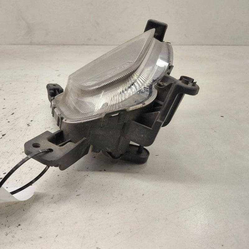 Passenger Right Fog Light Lamp Fits 16-18 Kia Sorento