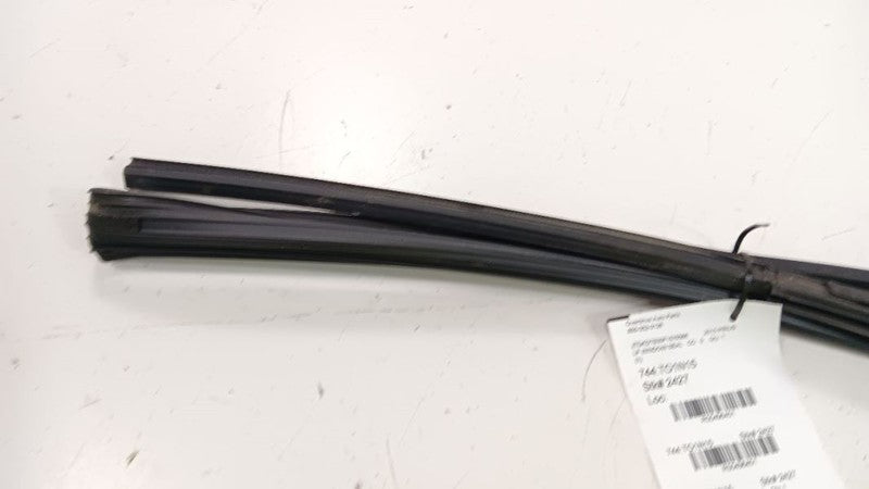 Toyota Prius Driver Left Front Window Seal  2012 2013 2014 201 2012 20
