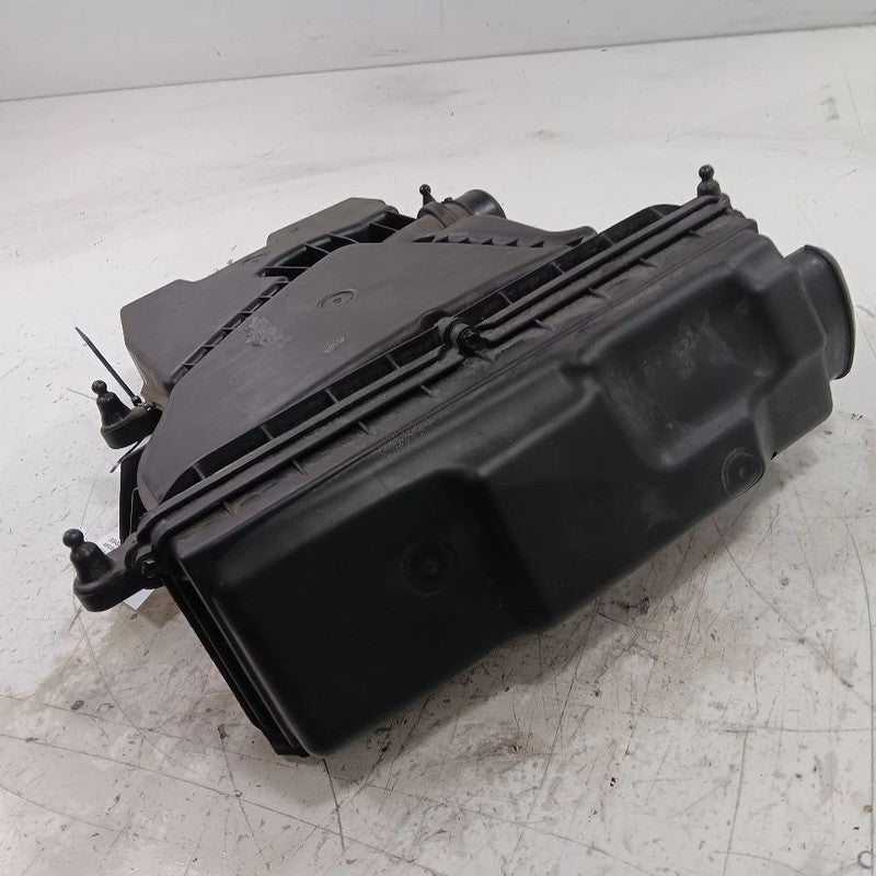 Air Cleaner Filter Box 2 Door 1.4L Without Turbo Fits 12-17 FIAT 500