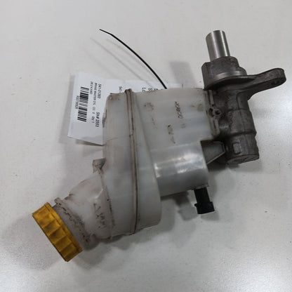 Brake Master Cylinder Fits 15-18 Jeep Renegade