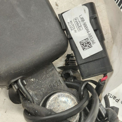 Ford Escape Seat Belt Buckle Latch Right Passenger Rear Back  2020 202