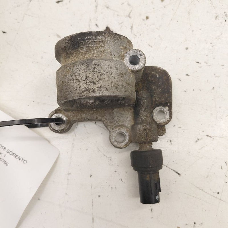Kia Sorento Cover Assembly-Oil Drain {211603C700} 3.3 2018 2017 2016