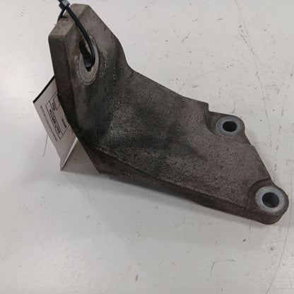 Nissan LEAF Engine Motor Mount Bracket Right Passenger  2013 2014 2015