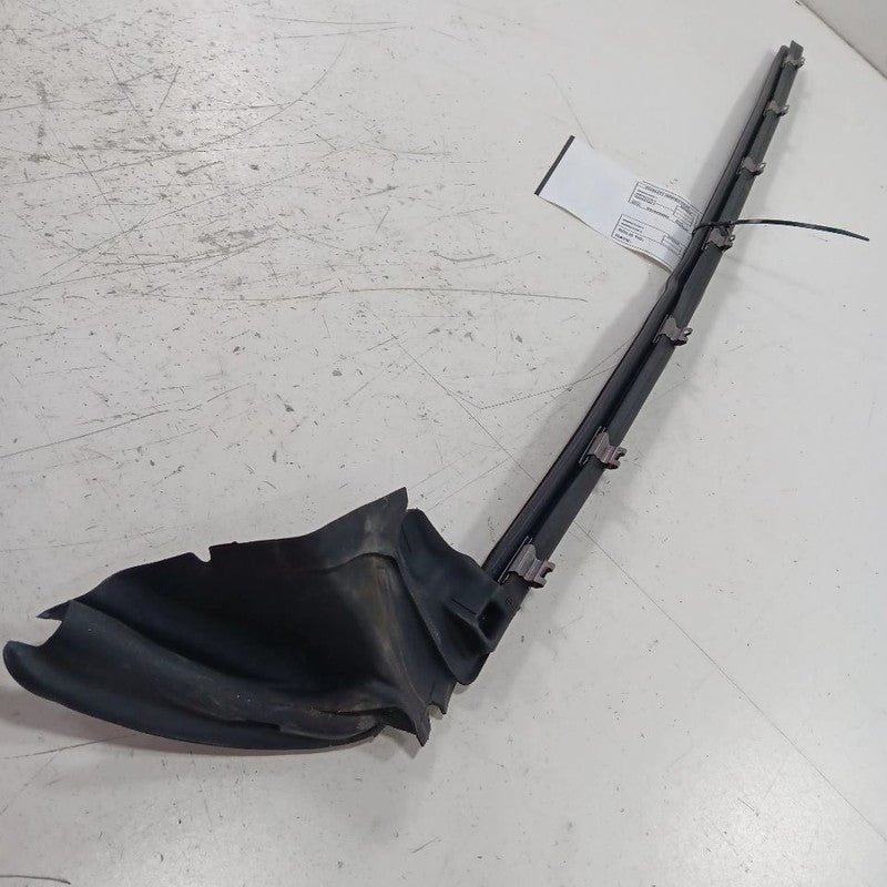 Mini Cooper Right Front Weather Strip Interior  2016 2017 2018 2019 2020