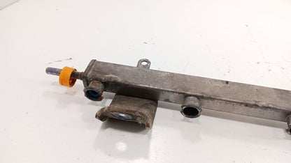 Mazda 3 Fuel Rail Injection Injector Mount Bar 2010 2011 2012 2013 OEM
