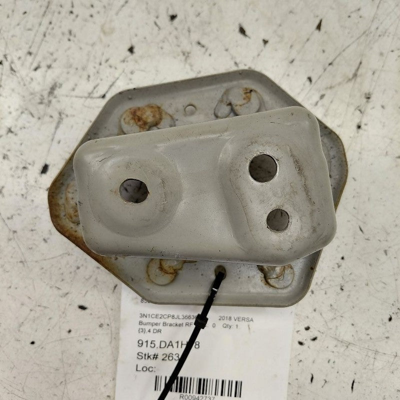 Nissan Versa Note Bumper Mount Bracket Right Passenger Side Front 2019