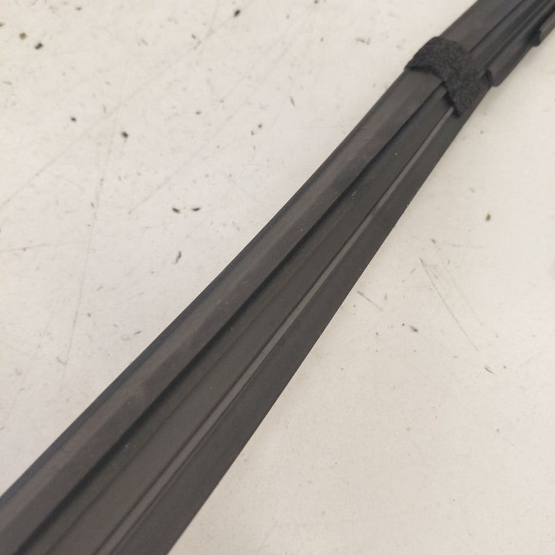Ford Escape Door Glass Window Seal Rubber Right Passenger Rear Back  2