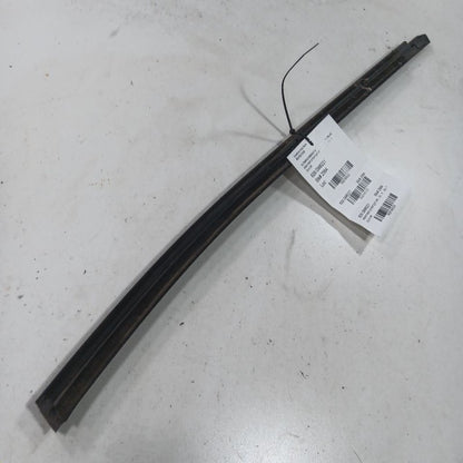 Chevy Trailblazer Door Glass Window Weather Strip Trim Rear Right Pass