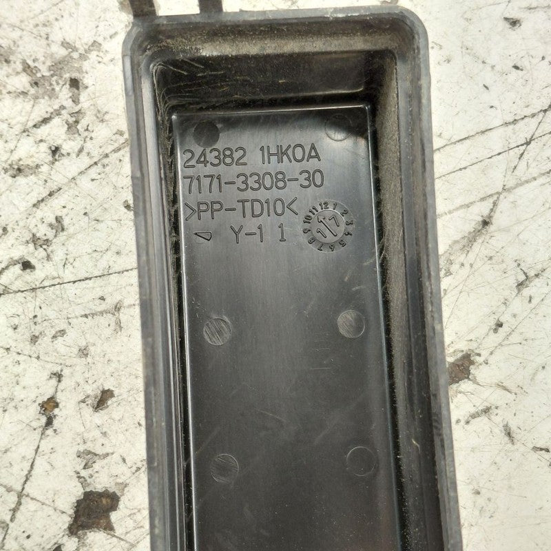 Engine Fuse Relay Junction Box Hatchback Note Fits 13-19 Nissan Versa