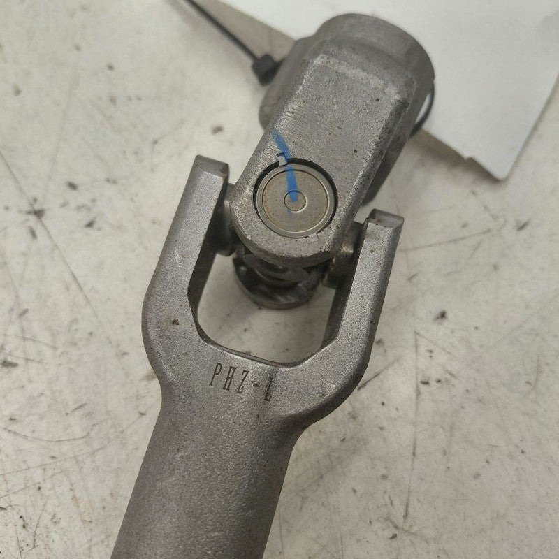 Chevy Trax Lower Steering Column Shaft Knuckle U Joint  2022 2021