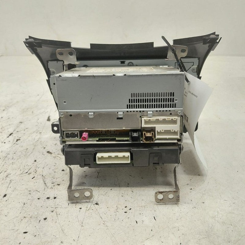 Audio Equipment Radio Display and Receiver 6 Cylinder 19-20 Nissan Mur