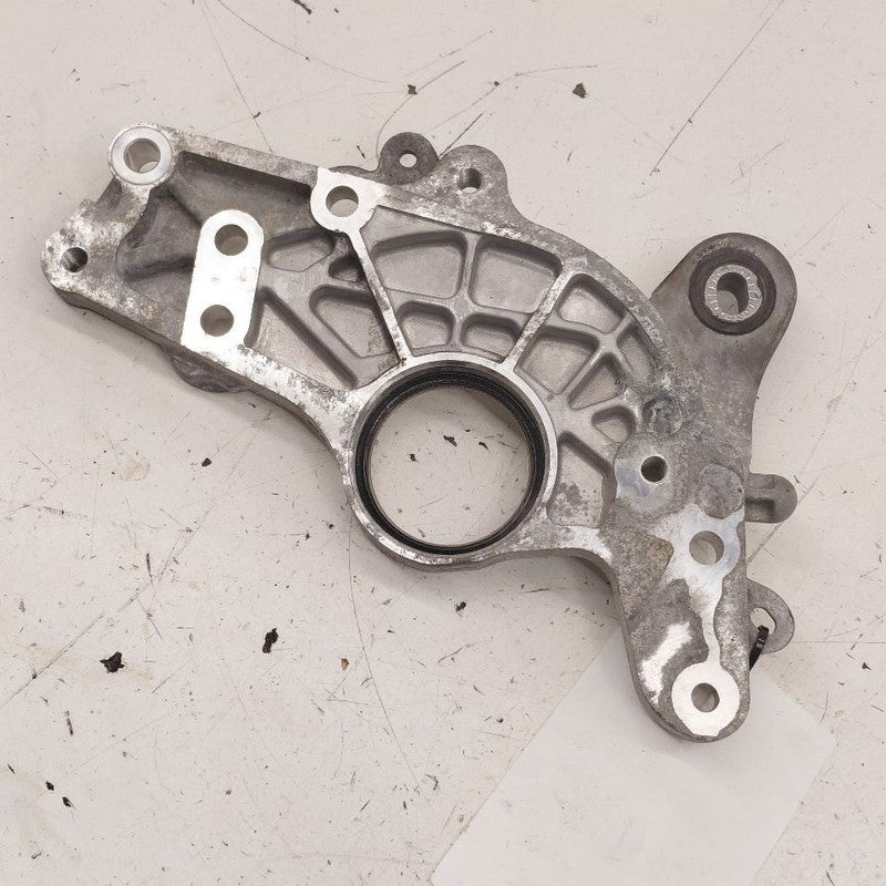 Chevy Trax Transfer Case Mount Bracket  1.4 2022 2021
