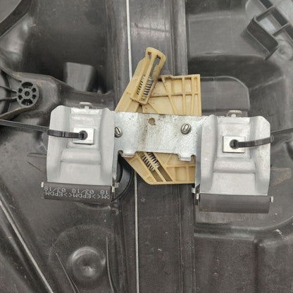2018 Fiat 500 X Model Passenger Right Rear Window Regulator Track