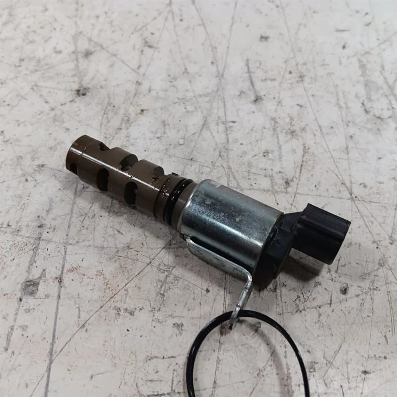Toyota Camry Variable Timing Gear Oil Valve Solenoid Cylinder Head 2.5L 2012 