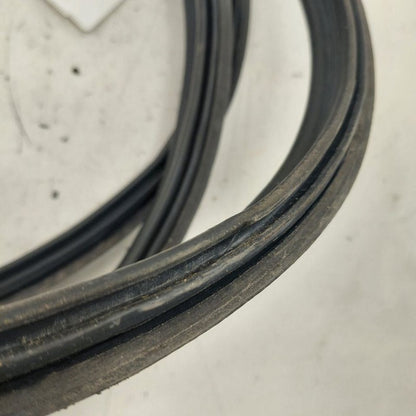 Mitsubishi Outlander   Trunk Lid Hatch Door Rear Back Rubber Seal  201
