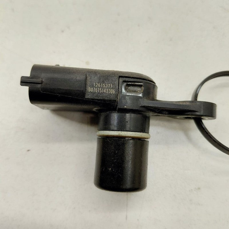 Cadillac XTS Camshaft Cam Shaft Position Sensor      3.6 2016 2017 201