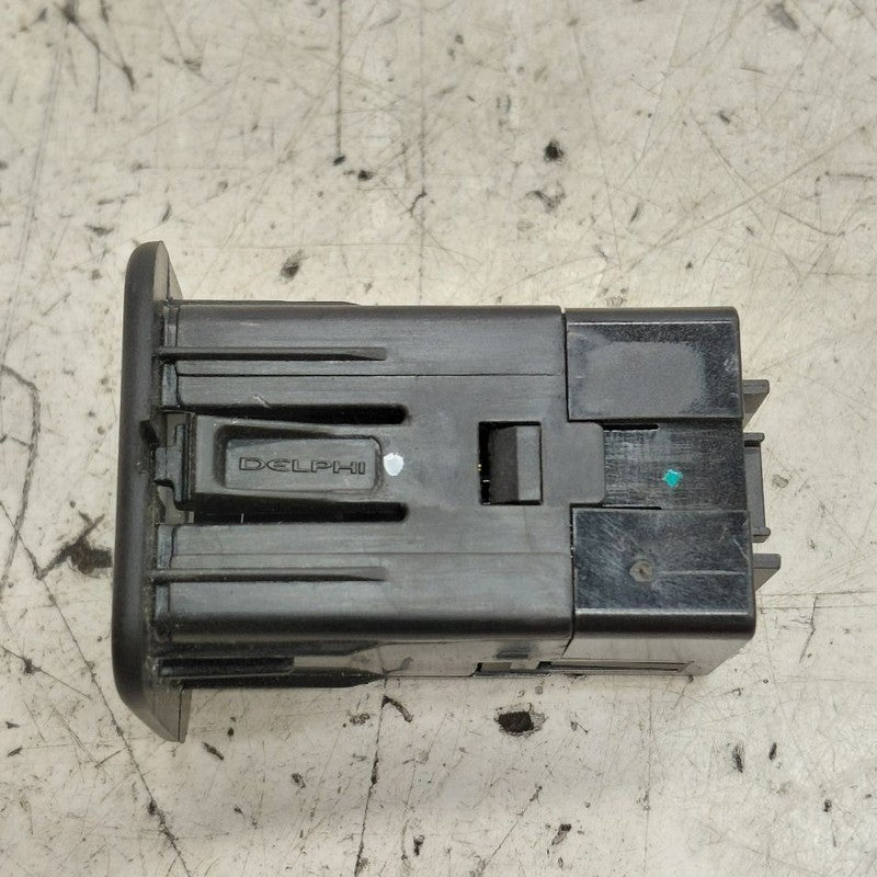 Jeep Cherokee USB Plug In Hub Port  2019 2020 2021