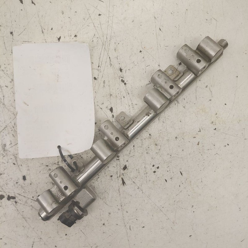 Hyundai Santa Fe Fuel Rail Injection Injector Mount Bar  2.0 2019 2020