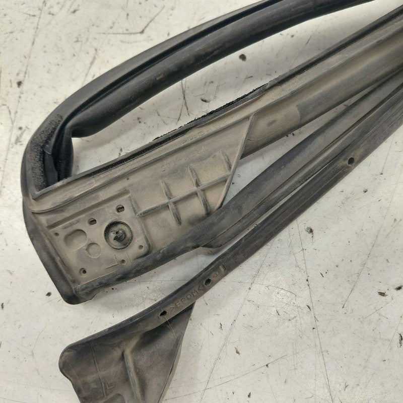 Honda Clarity On Door Seal Rubber Left Driver Rear Back  2018 2019 202