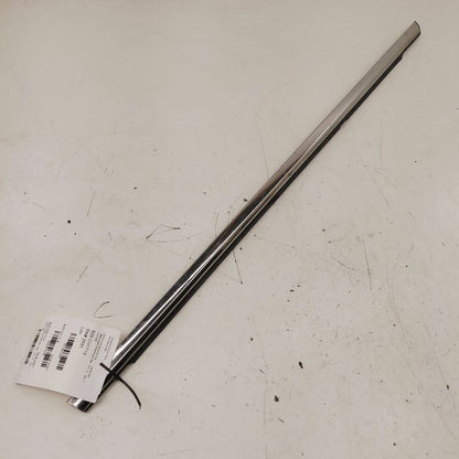 Chrysler 300 Door Glass Window Weather Strip Trim Rear Right Passenger