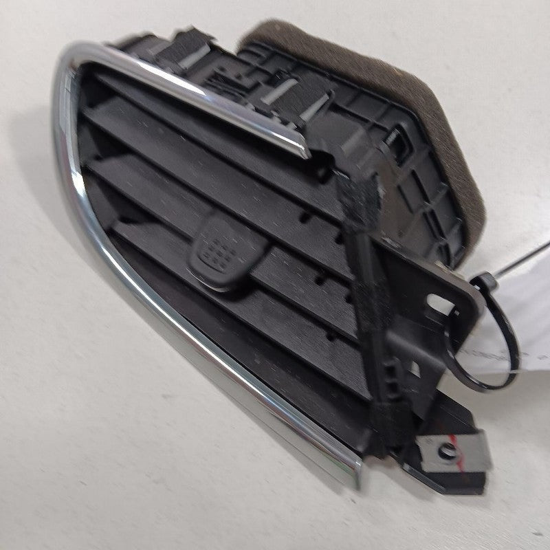 Buick Encore Dash Air Vent Left Driver  2019 2018 2017