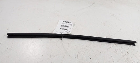 Kia Sorento Left Rear Weather Strip Interior 2016 2017 2018