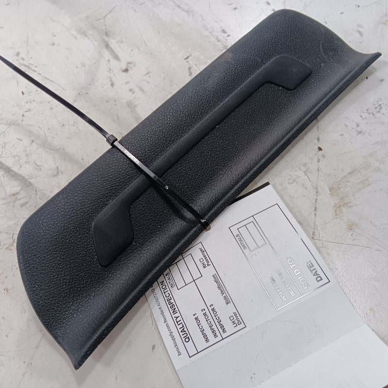 Kia Sportage Sill Trim Plate Door Jam Threshold Left Driver Rear  2022 2021 2020