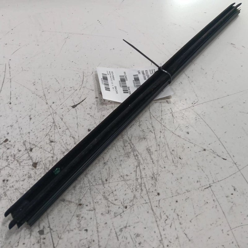 Jeep Compass Left Front Weather Strip Interior  2018 2019 2020 2021 20