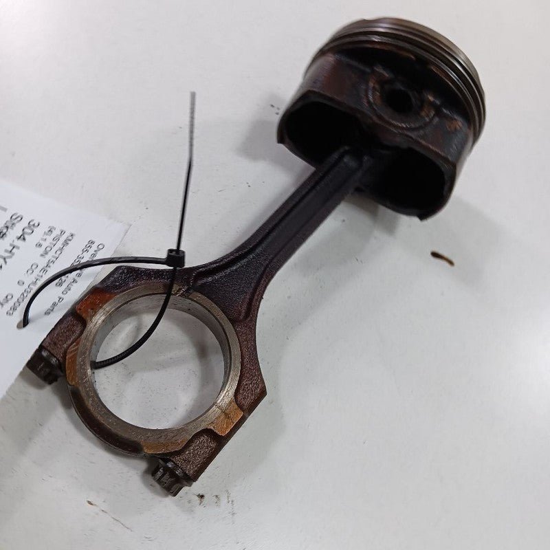 Hyundai Accent 1.6 Single Piston With Connecting Rod   2017 2016 2015 2014 2013