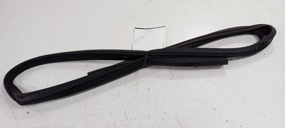 Dodge Journey Door Glass Window Seal Rubber Right Passenger Front 2016 2015 2014