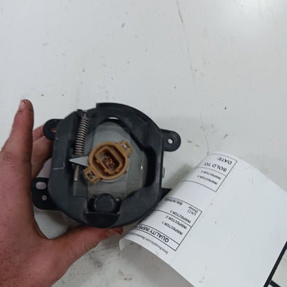 05182026AA Passenger Right Bumper Mounted Fog light Lamp Fits 10-20 Dodge Journey