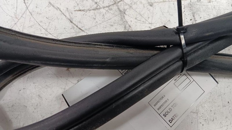 Kia Forte Cowl Vent Panel Hood Rubber Seal  2014 2015 2016 OEM