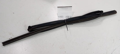 Mazda 3 Door Glass Window Seal Rubber Right Passenger Rear Back 2010 2