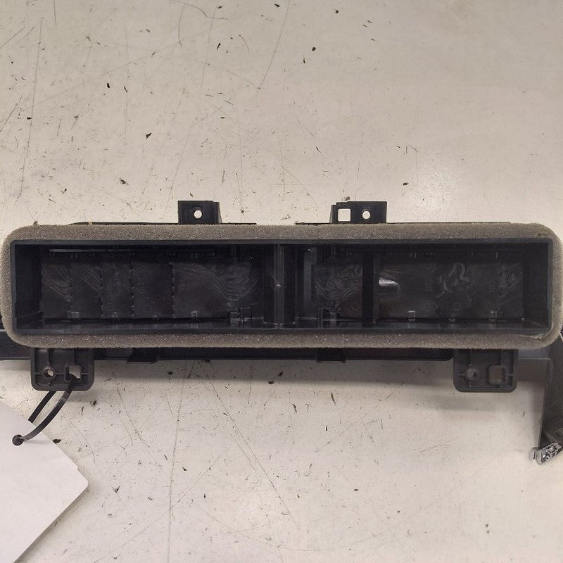 Chevy Trax Dash Air Vent Center Middle  2025 2024