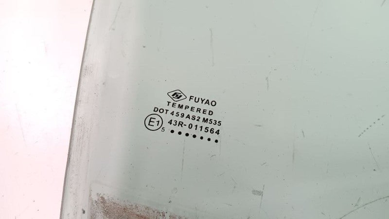 6810152040 Passenger Right Front Door Window Glass Prius C VIN B3 Fits 12-19 PRIUS