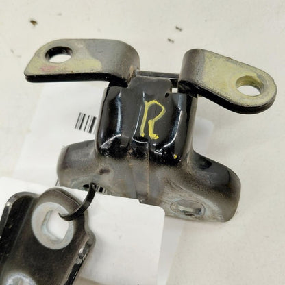 Chevy Trailblazer Door Hinge Set Right Front Passenger  2023 2022 2021