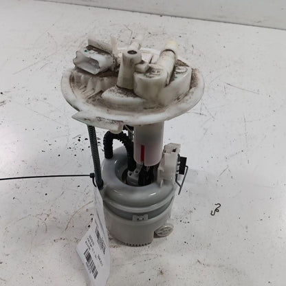 Gas Fuel Pump Assembly Tank Mounted 2.4L Fits 15-21 Jeep Renegade