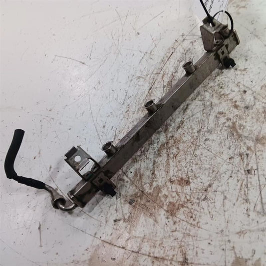 Ford Fiesta Fuel Rail Injection Injector Mount Bar  2016 2017 2018 201