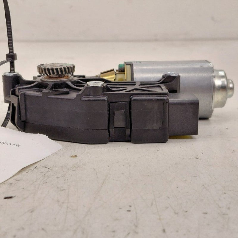Hyundai Santa Fe Roof Sunshade Motor {81679S1000} 2019 2020