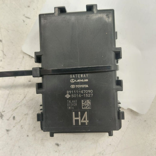 Network Gateway Control Module Fits 21-22 Toyota Prius