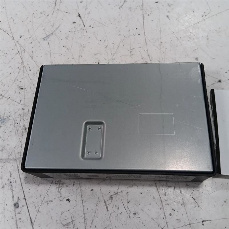 Communication Module Center Of Dash Onstar Fits 18 20-22 Buick Encore 