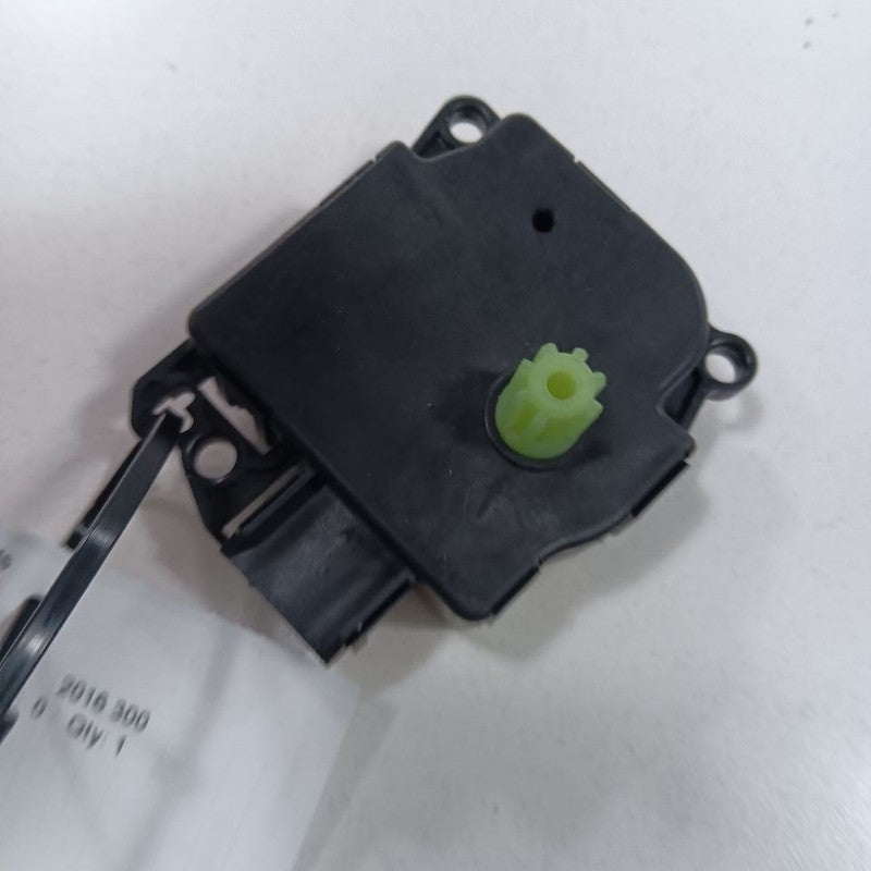 Chrysler 300 Flap Door Motor Heater AC Door Actuator  2015 2016 2017 2