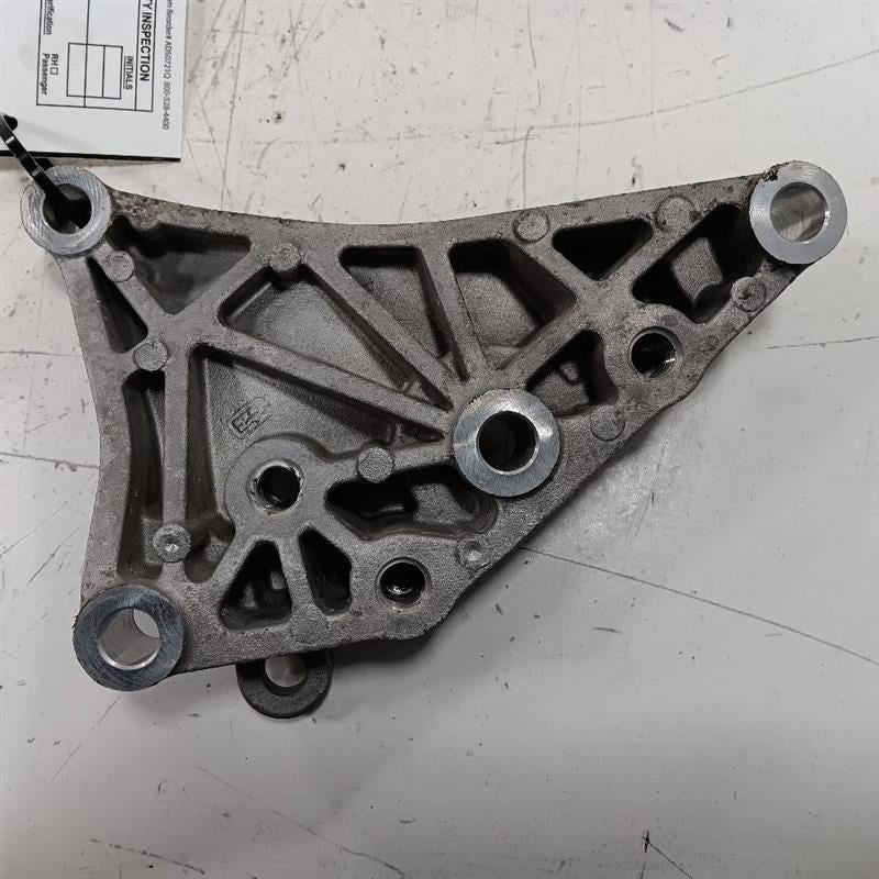Jeep Renegade Engine Motor Mount Left Driver  2.4L 2015 2016 2017 2018