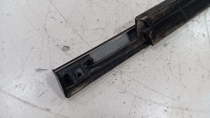 Chevy Traverse Door Glass Window Weather Strip Trim Front Right Passen