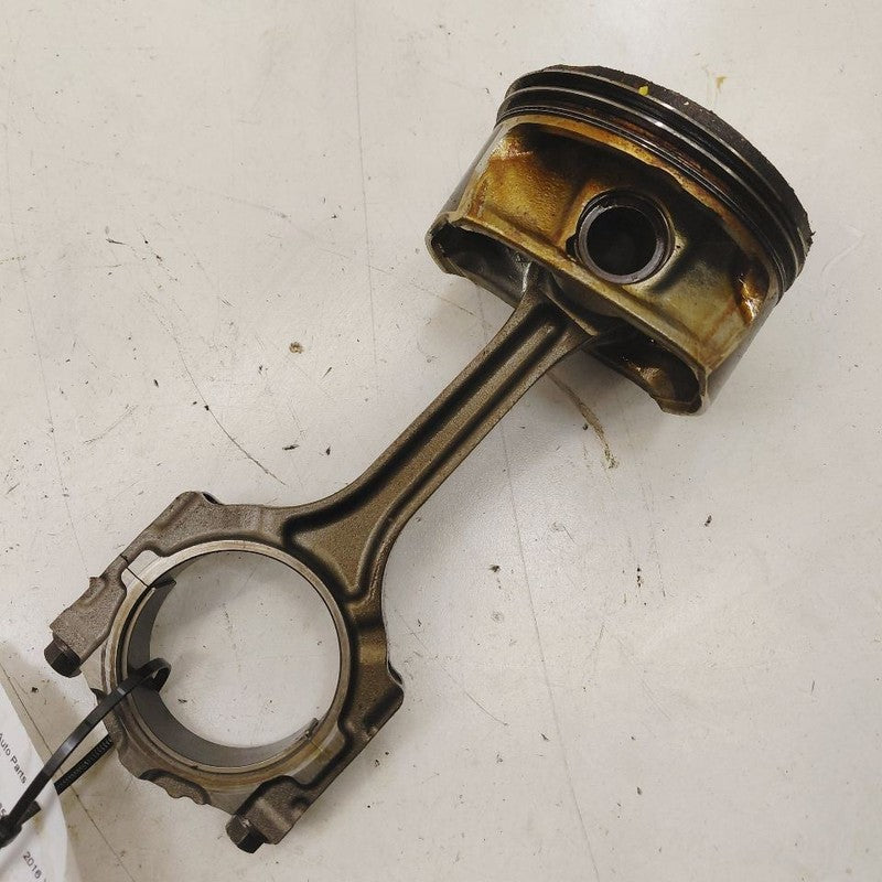 Cadillac XTS Single Piston With Connecting Rod       3.6 2016 2017 201
