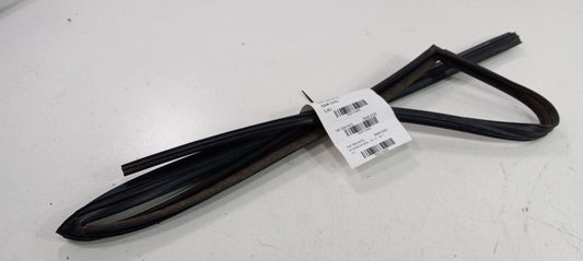 Nissan Versa Door Glass Window Seal Rubber Left Rear Back 2009 2010 2011 2012