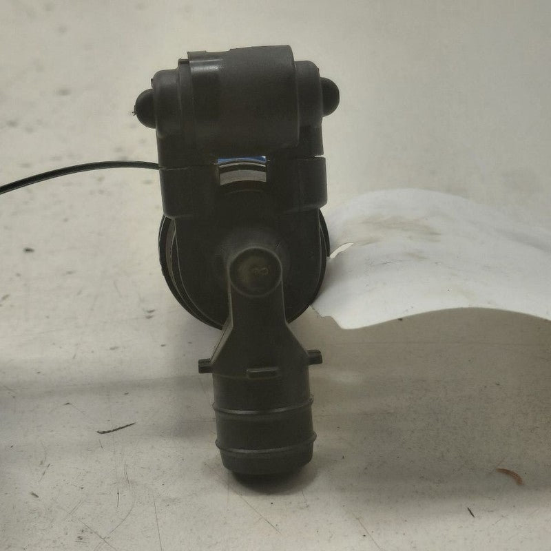 Volvo S60 Windshield Washer Wash Fluid Reservoir Motor Pump Electric  